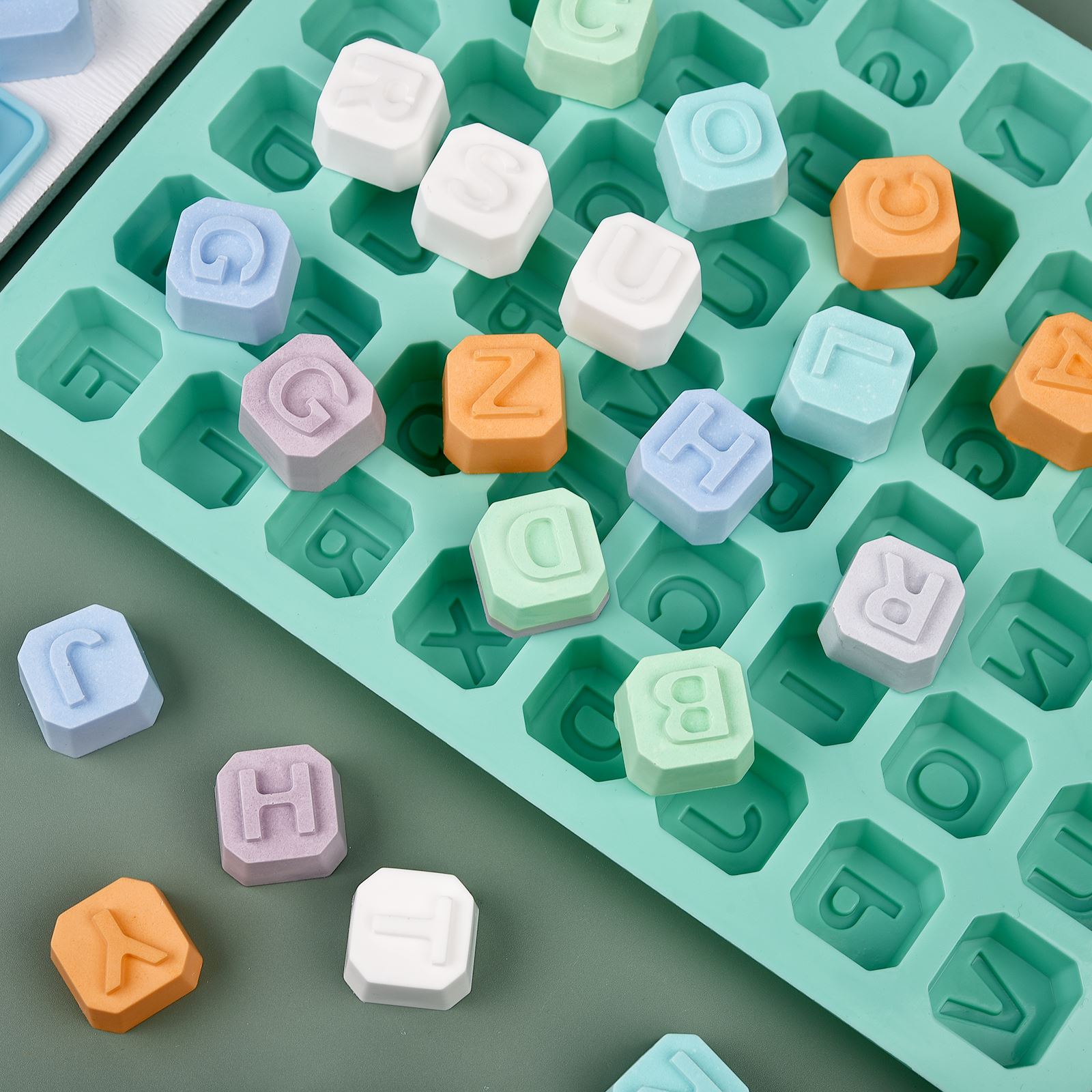 48 Letter Enghish Alphabet let - Soap Making Tools recension och pris
