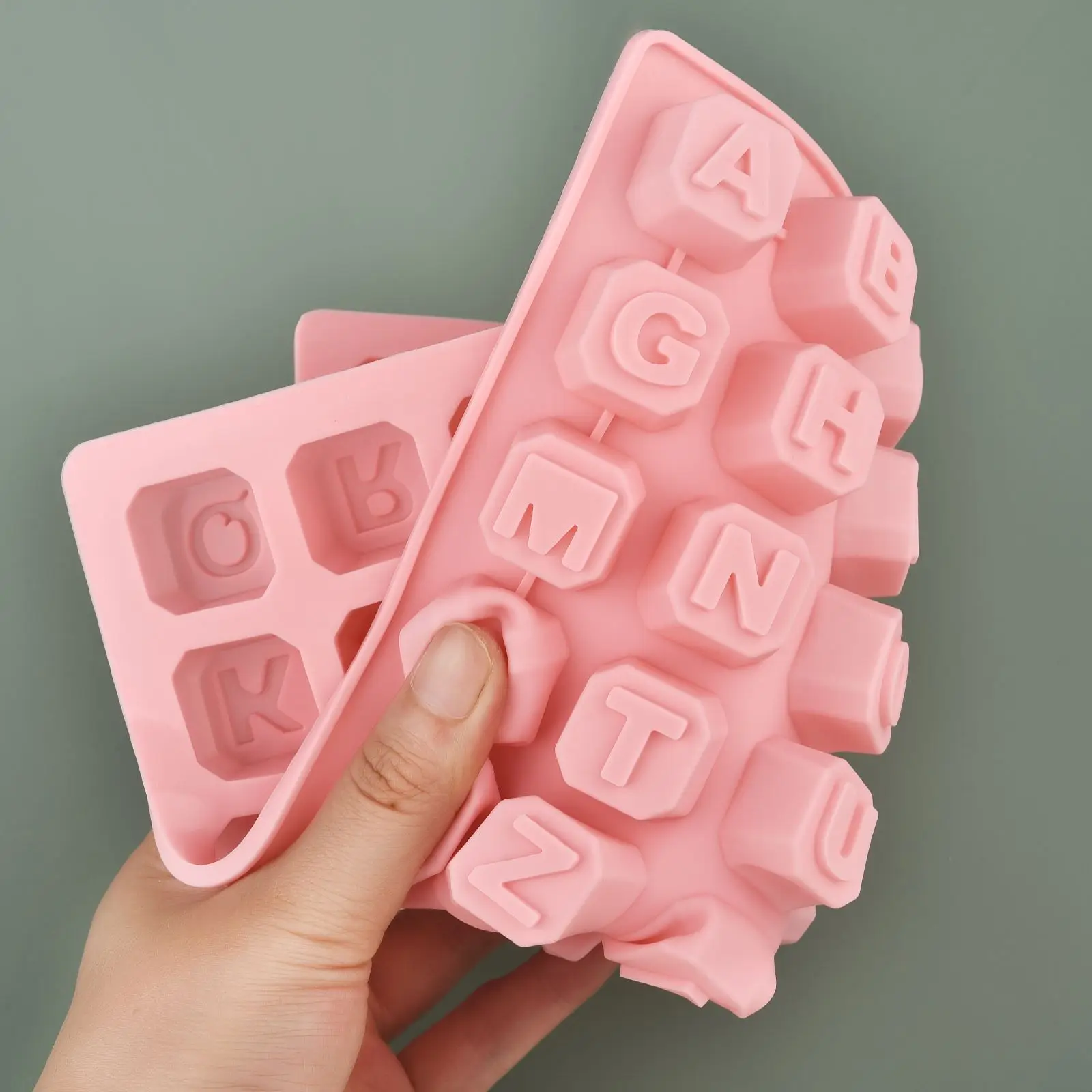 48 Letter Enghish Alphabet let - Soap Making Tools recension och pris