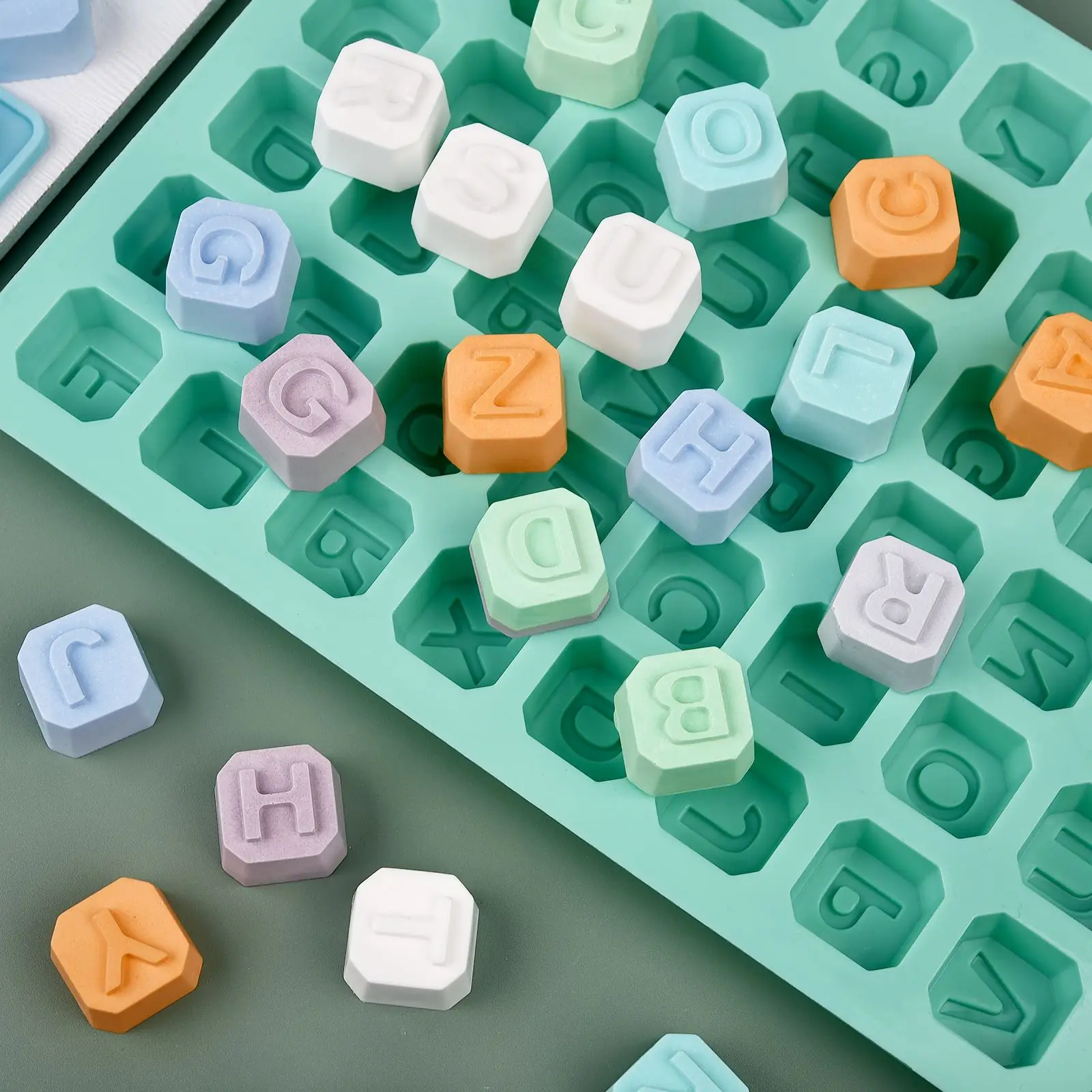 48 Letter Enghish Alphabet let - Soap Making Tools recension och pris